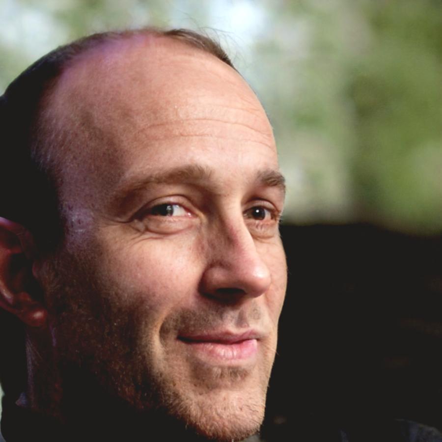 Portrait of Tavish Lundberg, Lead Grammar Instructor at NetworkSignalLink